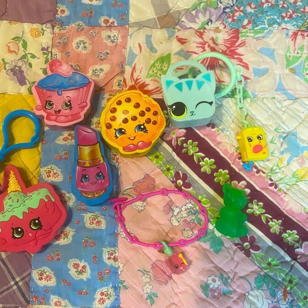 Shopkins huge lot erasers bracelet gummy bear topper backpack charm stocking